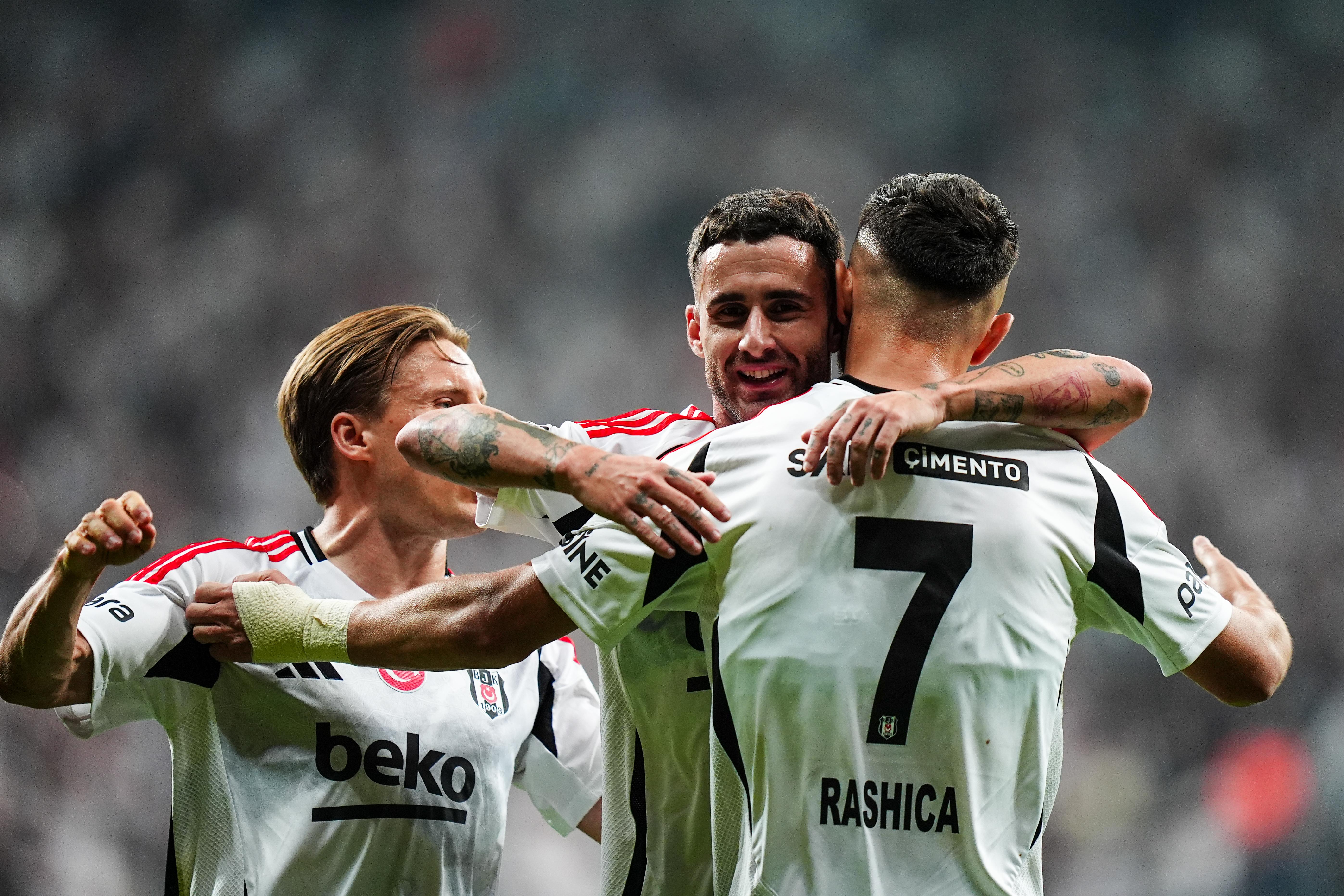 Hollanda basını Beşiktaş'ı ele aldı ''Domine eden bir oyunları var''