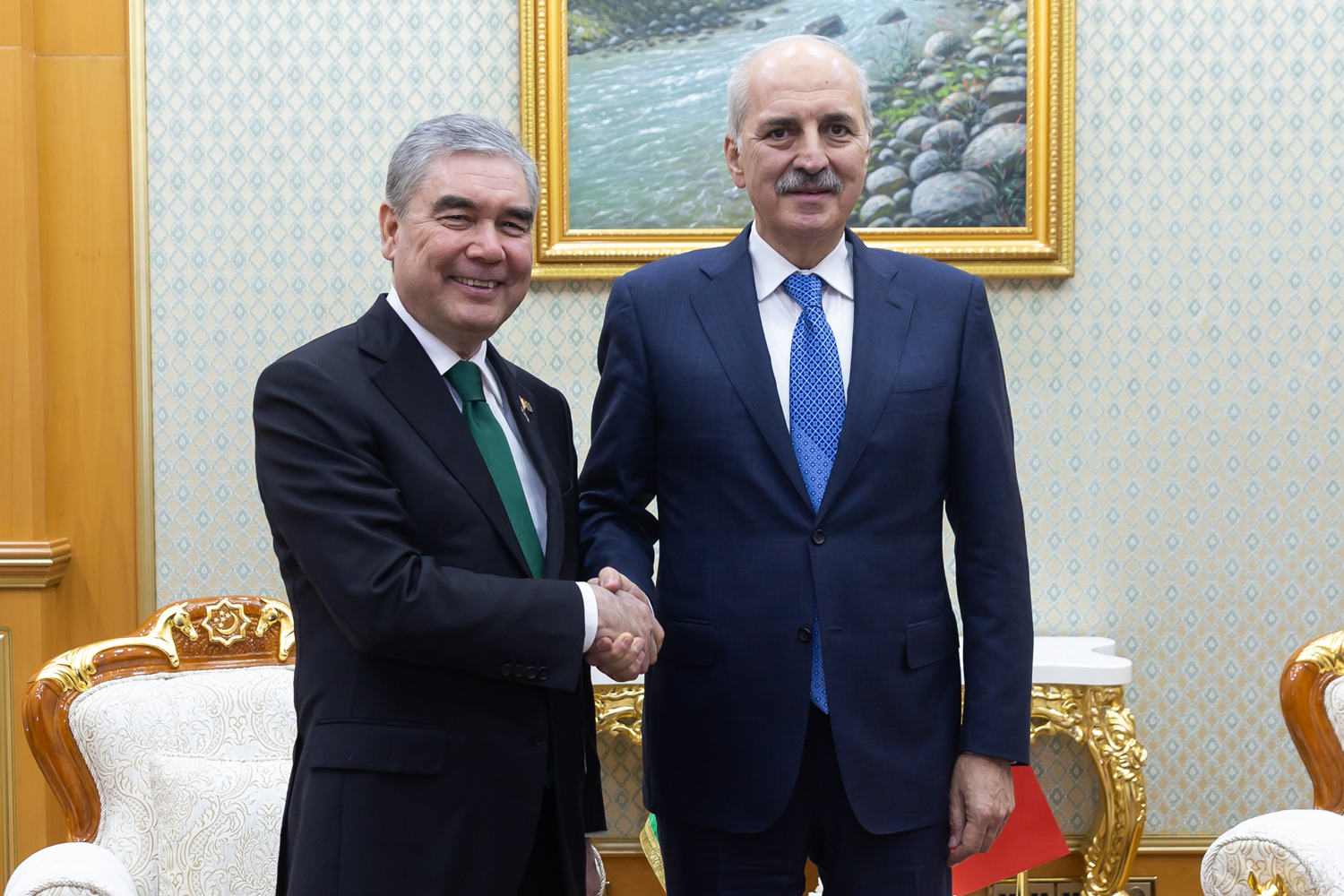 Türkmenistan Milli Lideri Berdimuhammedov, TBMM Başkanı Kurtulmuş'u kabul etti