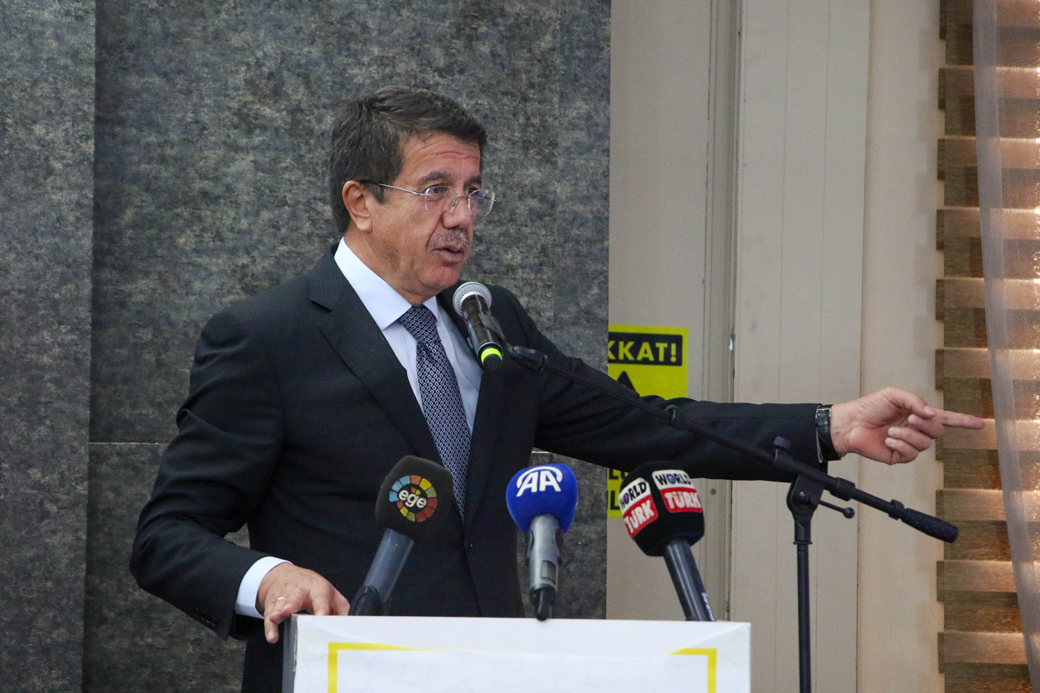 AK Parti Genel Başkan Yardımcısı Zeybekci: Türkiye artık asla ve asla döviz ataklarıyla ilgili bir sıkıntı yaşamayacak