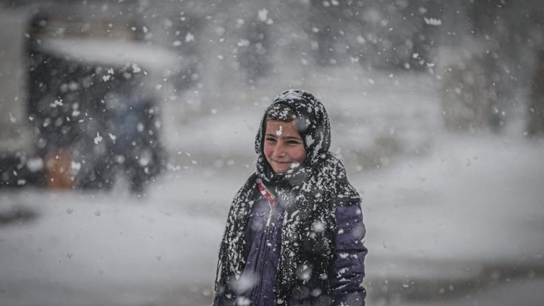 Meteoroloji'den üst üste uyarı geldi: Göz gözü görmeyecek... Resmen donacağız! İstanbul'a kar yağacak mı?