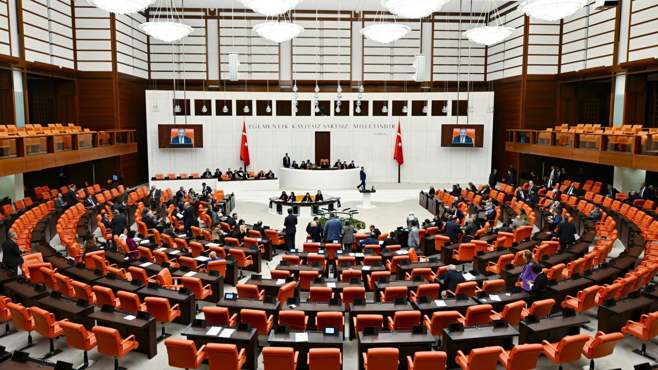 TBMM'de kabul edildi: Mehmetçik 1 yıl daha Orta Afrika'da