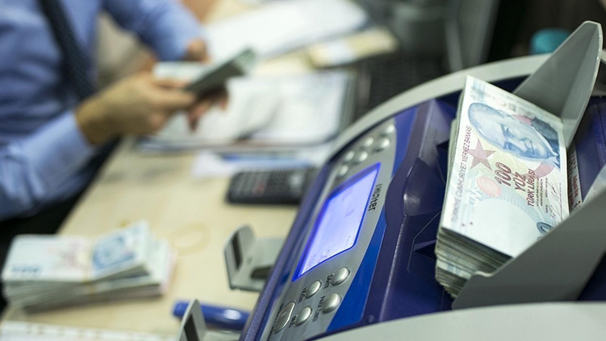 5,6 milyar TL tutarındaki yaşlı ve engelli aylıkları hesaplara yatırıldı