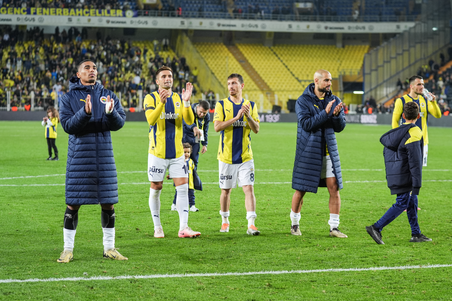 Kanarya'dan dört dörtlük maç! Fenerbahçe milli araya mutlu girdi