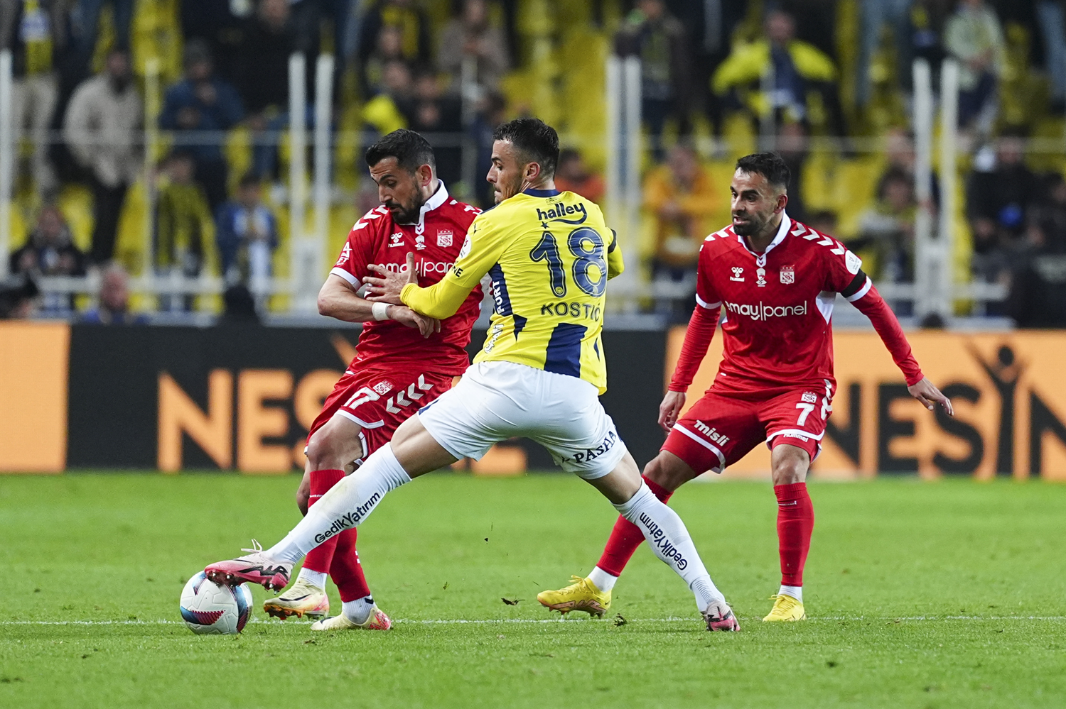 Sivasspor'un serisine Fenerbahçe engeli