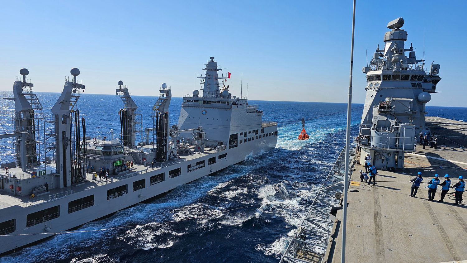 TCG Anadolu'dan bir ilk! MSB paylaştı
