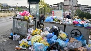 İstanbul'da ilçeler adeta çöplük oldu! Vatandaştan CHP'li belediyeye tepki: Grevden öncede böyleydi