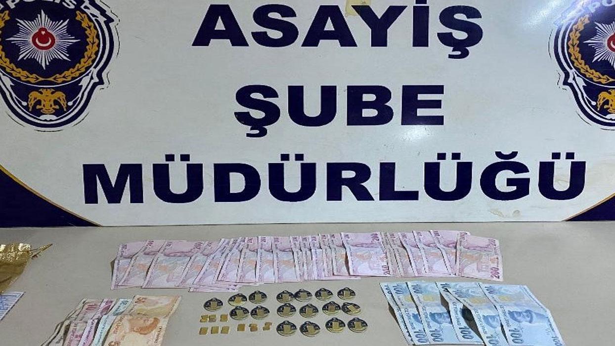 Kuyumcu dolandırıcısı sahte altınla suçüstü yakalandı!