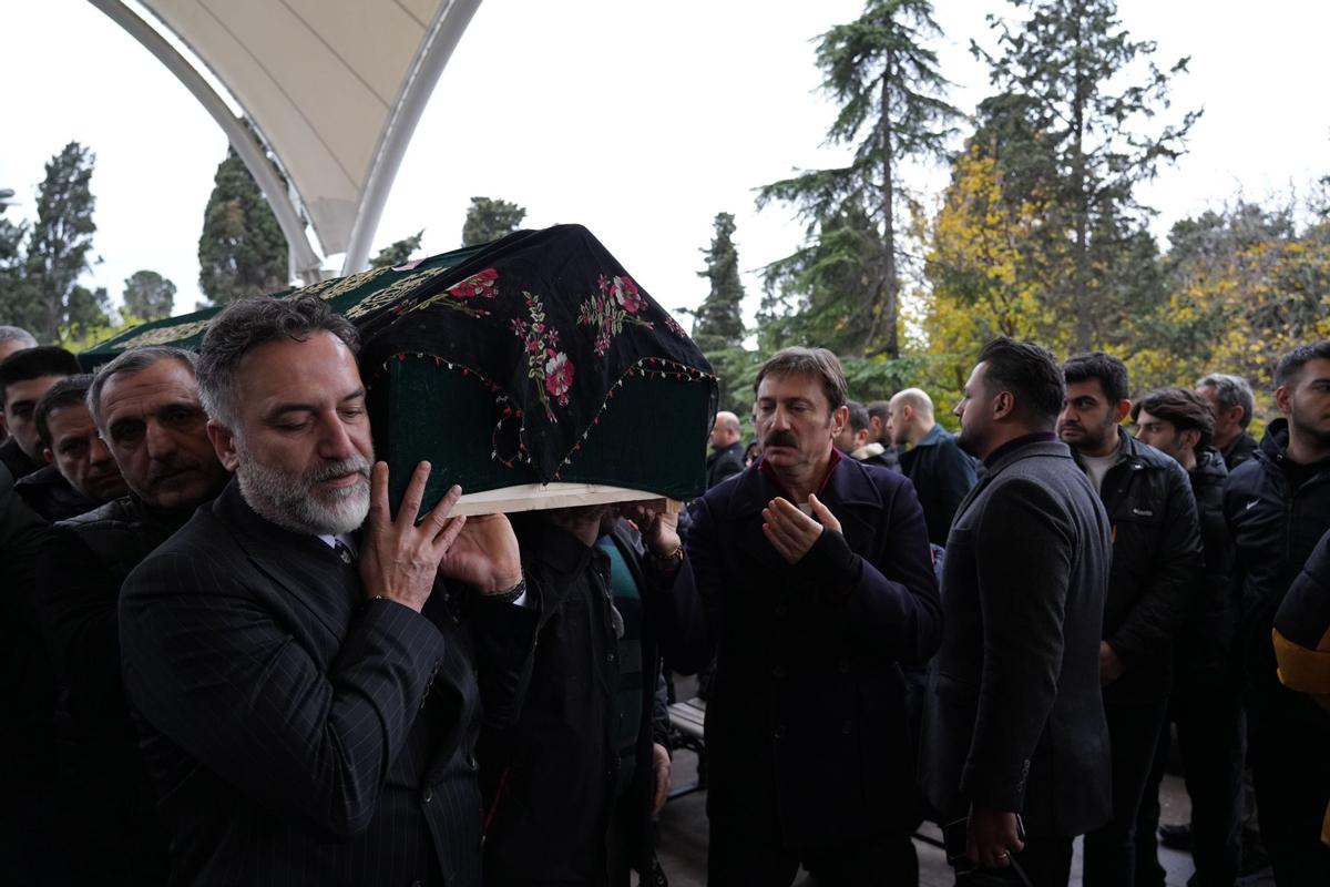 Yazarımız Halime Kökce'nin annesi vefat etti