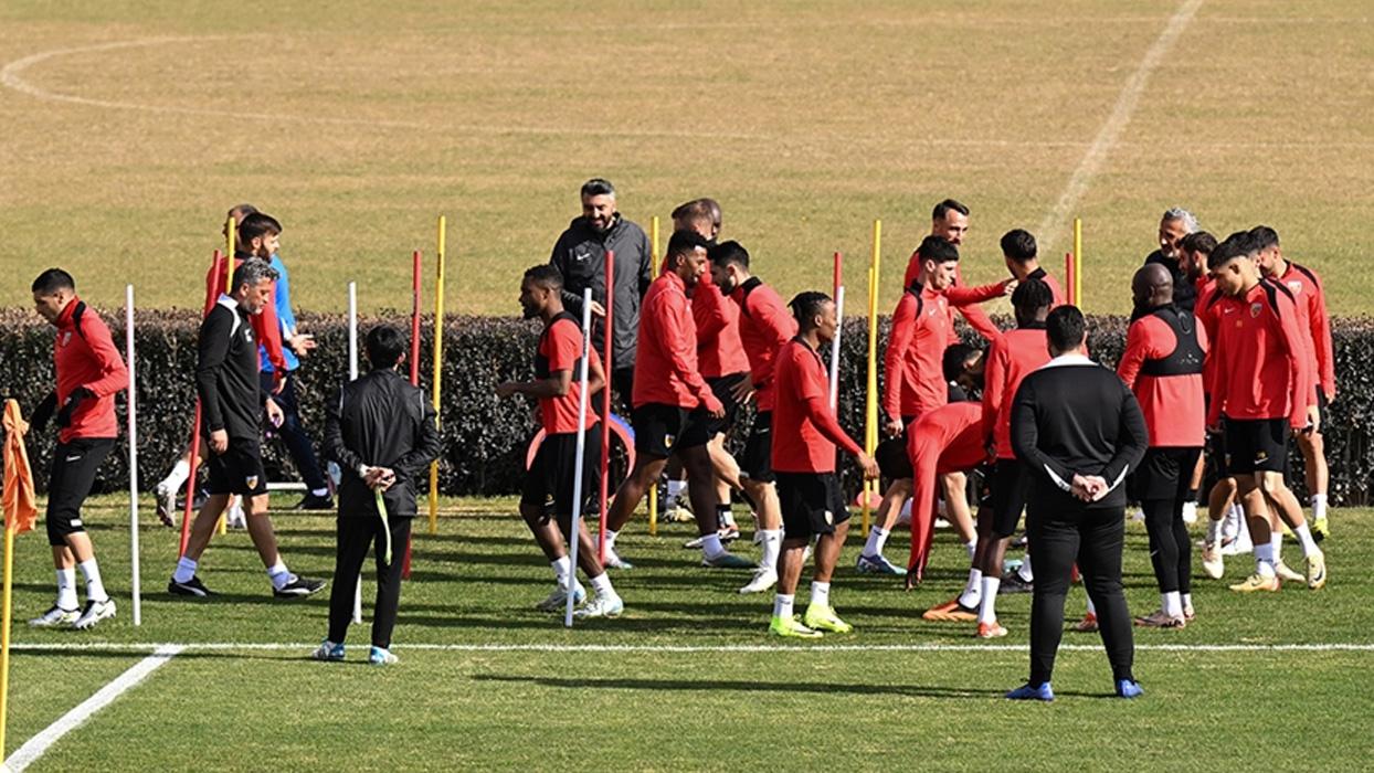 Kayserispor, Süper Lig'de yarın Alanyaspor'u konuk edecek