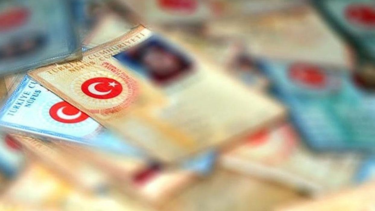 2025'ten itibaren eski tip nüfus cüzdanıyla işlem yapılamayacak!