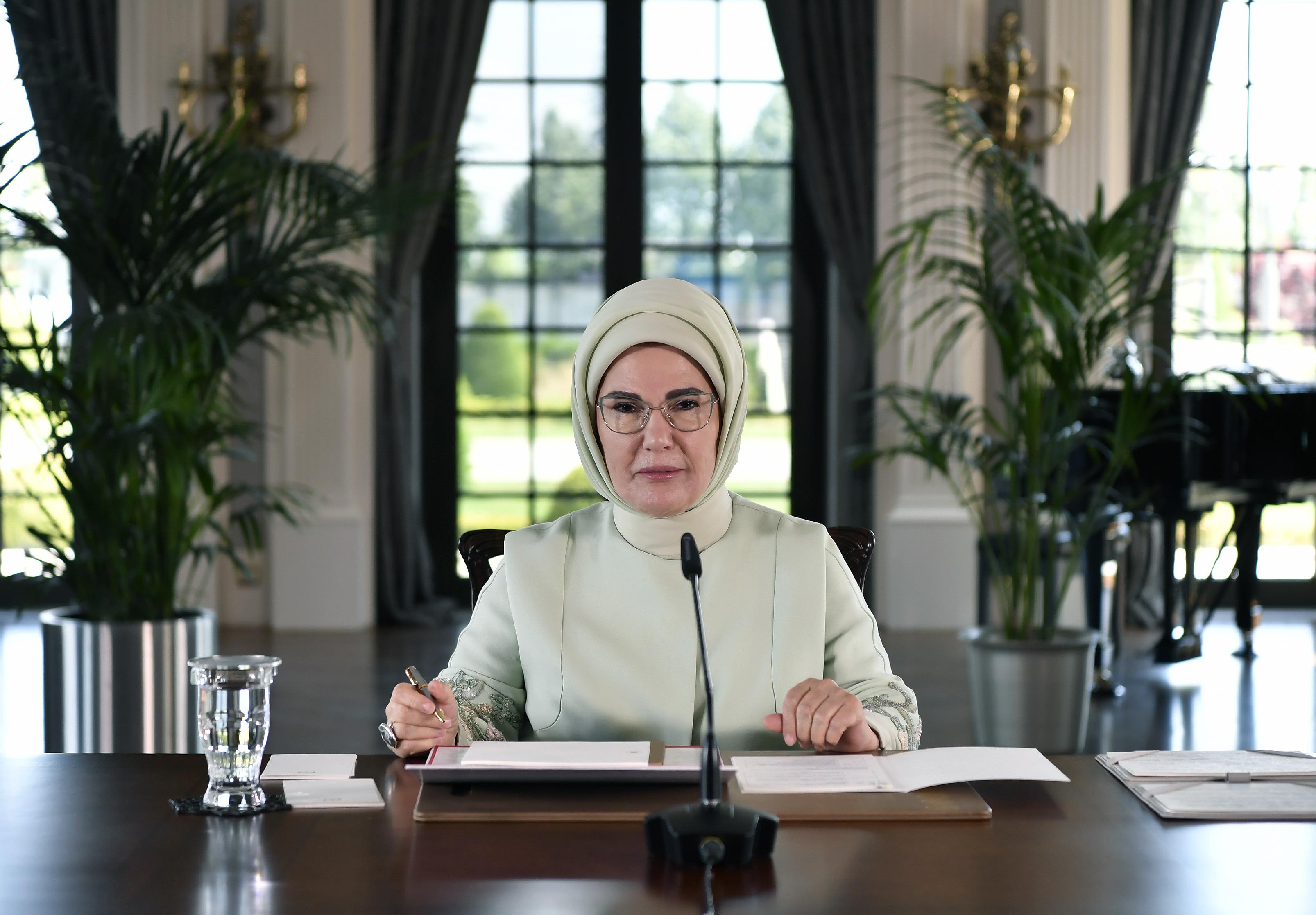 Emine Erdoğan'dan yeni yıl paylaşımı