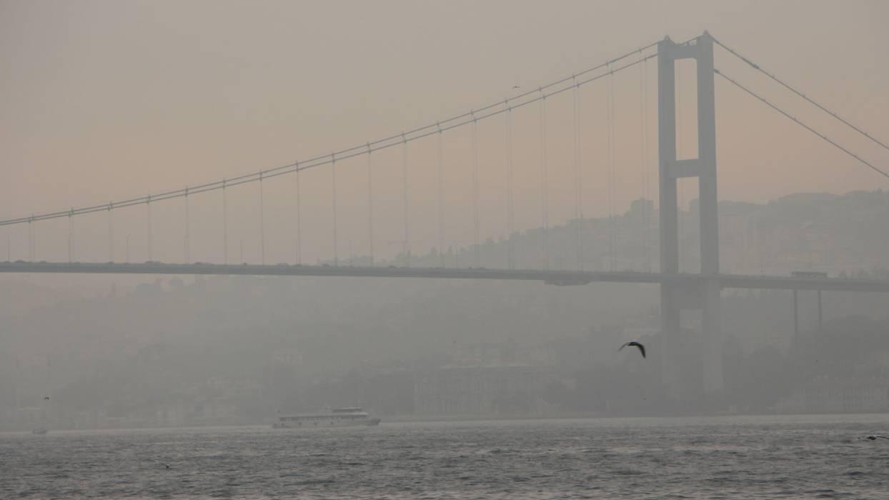 İstanbul Boğazı'nda gemi trafiği çift yönlü kapatıldı
