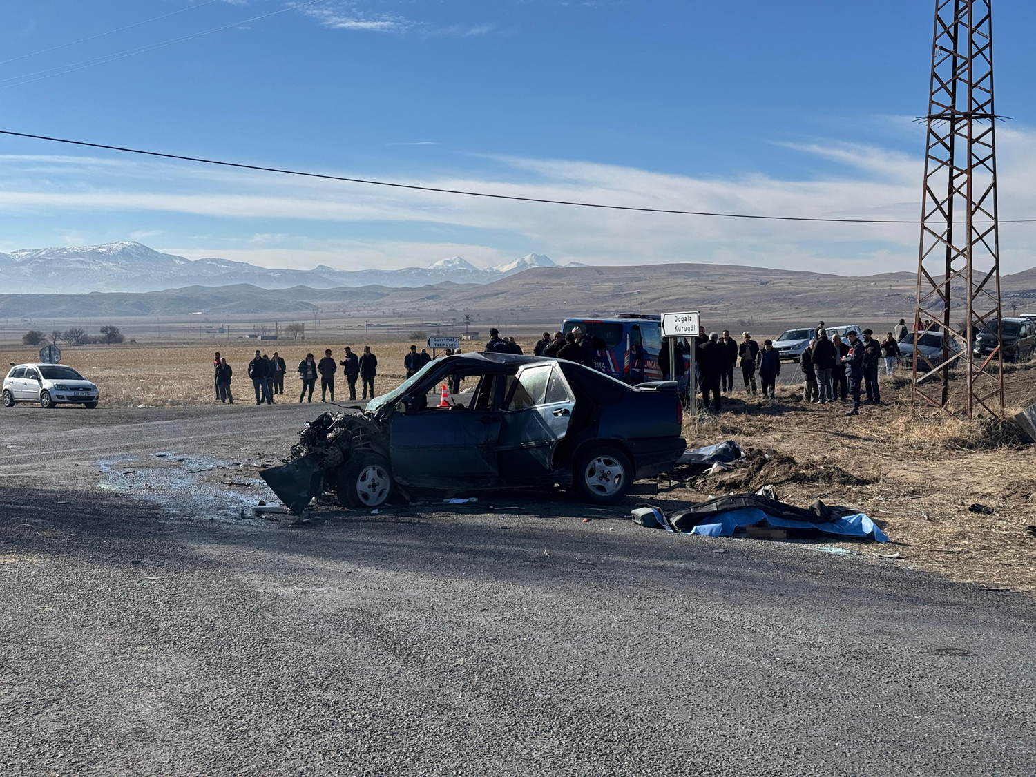 Nevşehir'de trafik kazası: Baba ve oğul hayatını kaybetti, 4 yaralı