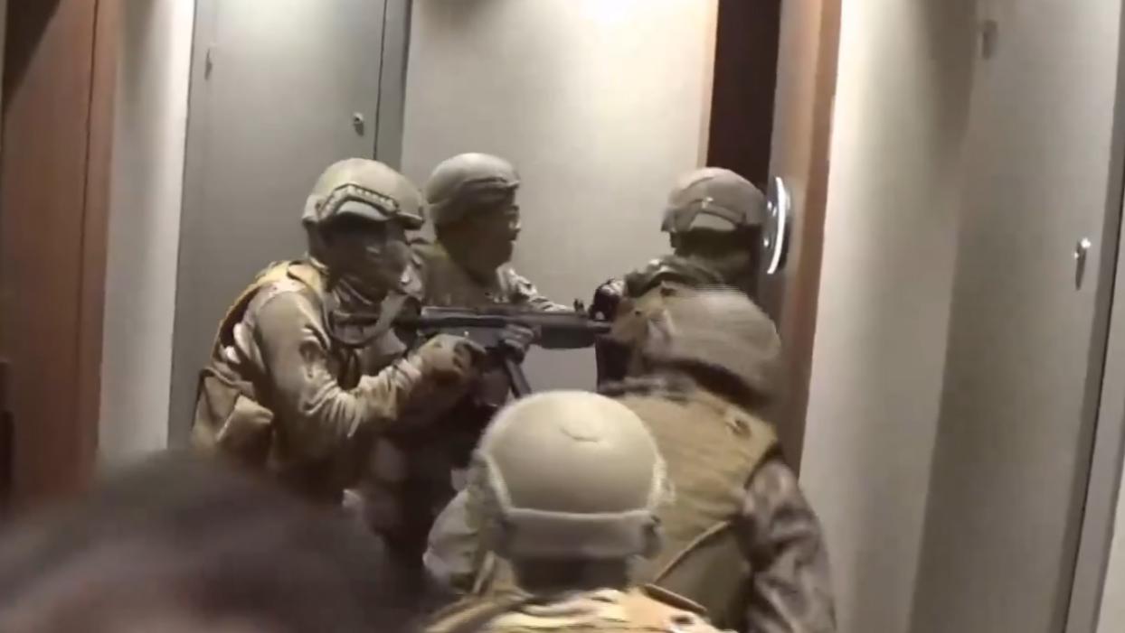 Beylikdüzü'nde NARKOKAPAN-8 operasyonu: 145 kg metamfetamin ele geçirildi
