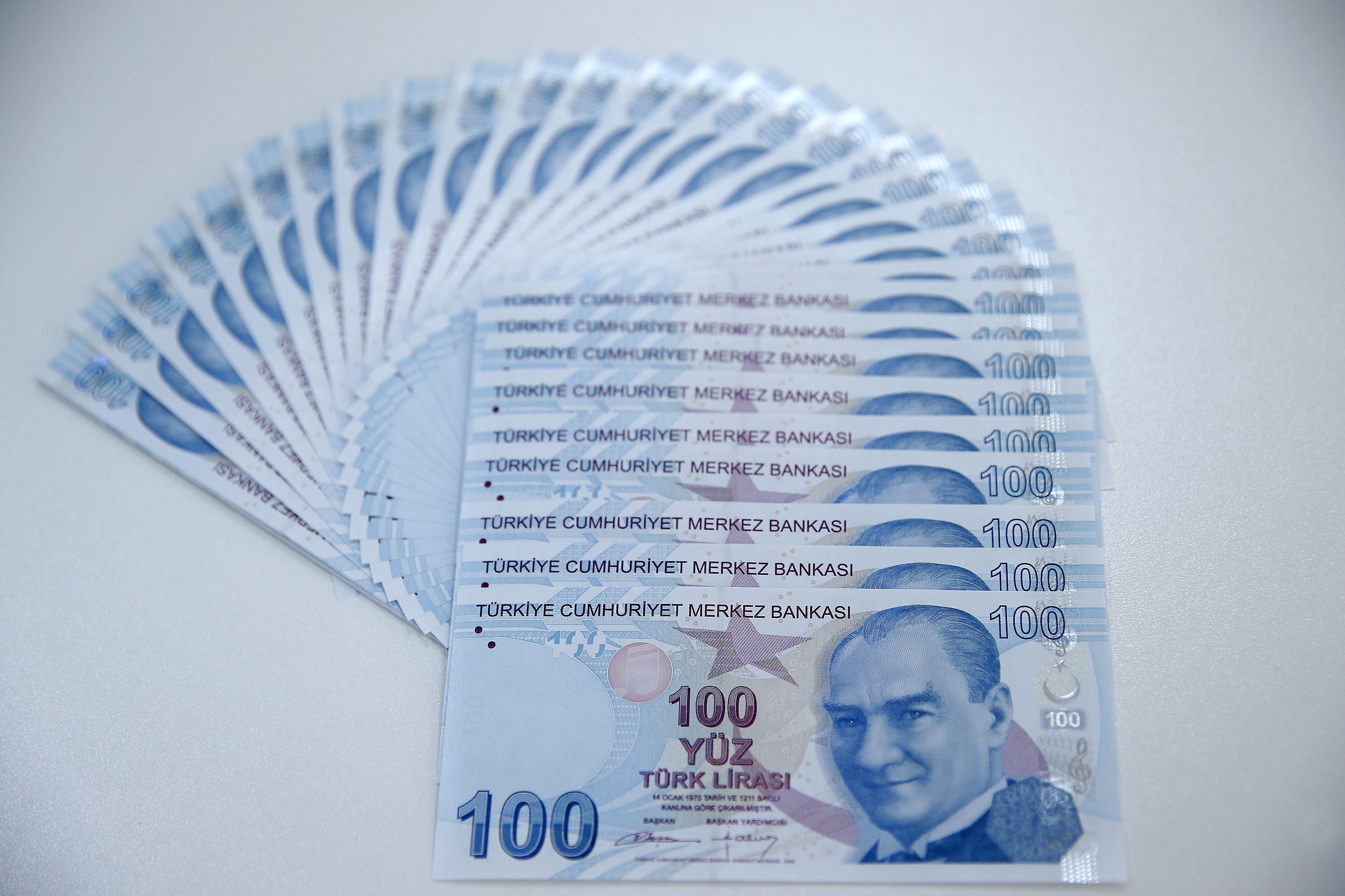 Emekli fark ödemesi yattı mı? SSK BAĞKUR 14 günlük emekli maaş farkı ödemeleri ne zaman yatırılacak?