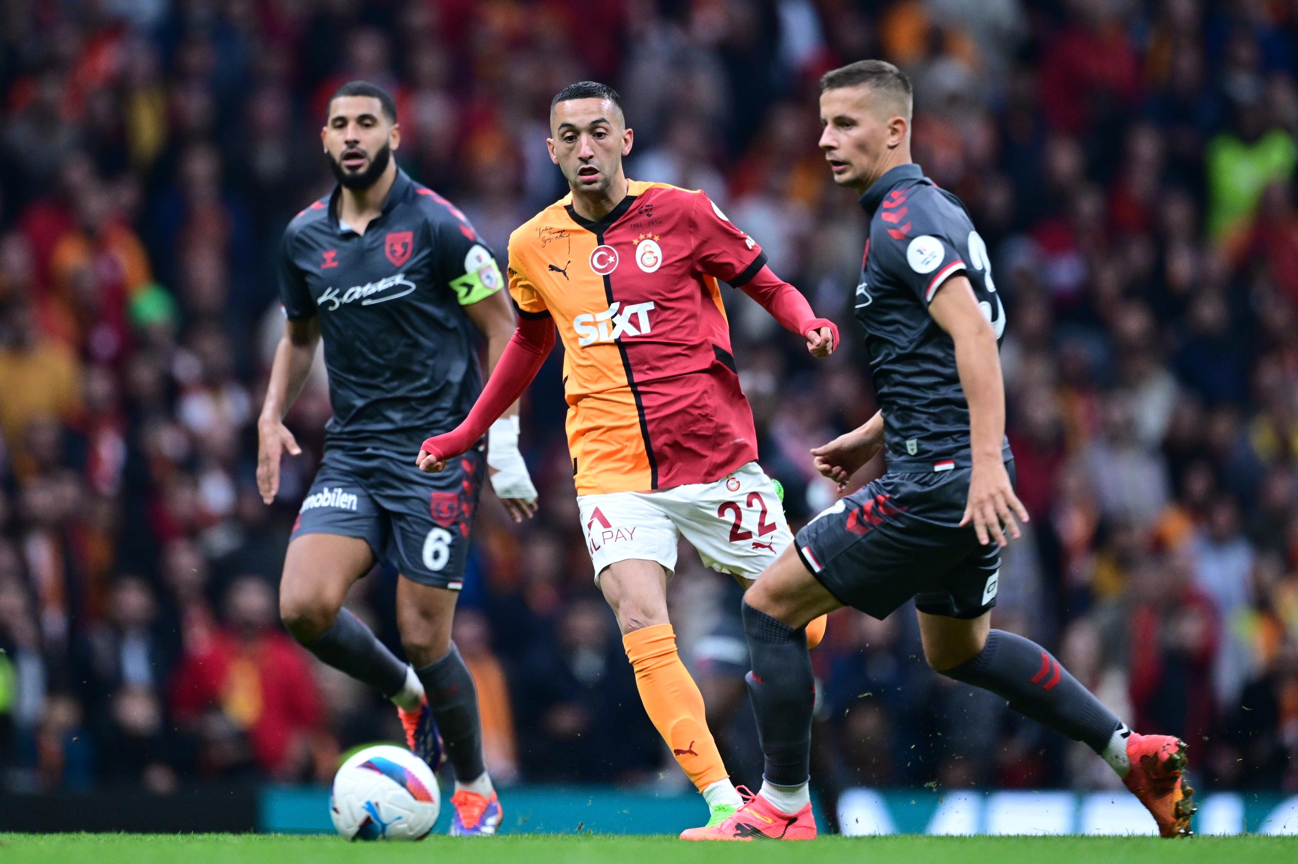 Al Nasr, Hakim Ziyech için Galatasaray'la görüşmelerde!