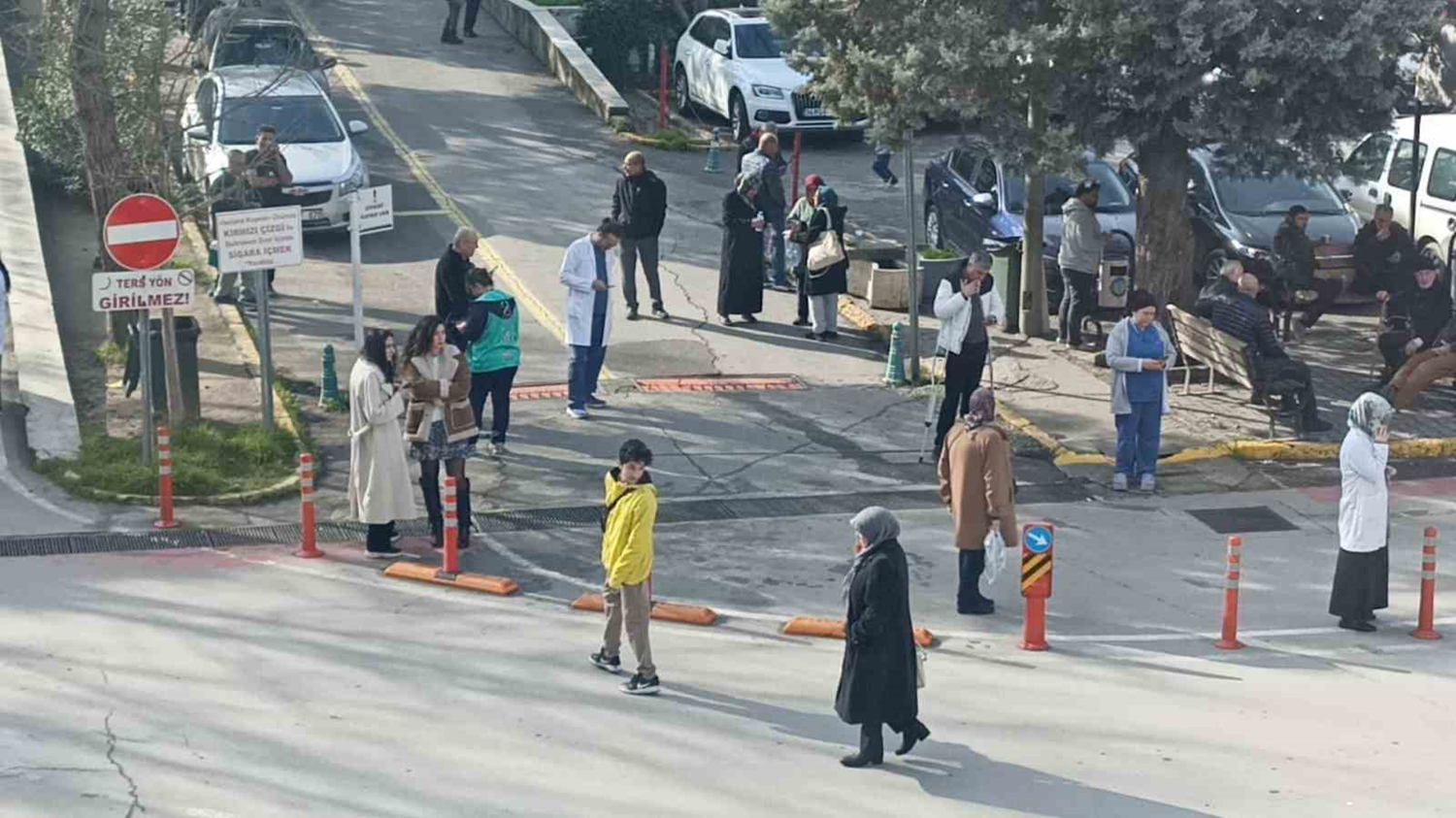 Bursa'da 4.0 büyüklüğündeki deprem hastane yakınlarında paniğe neden oldu