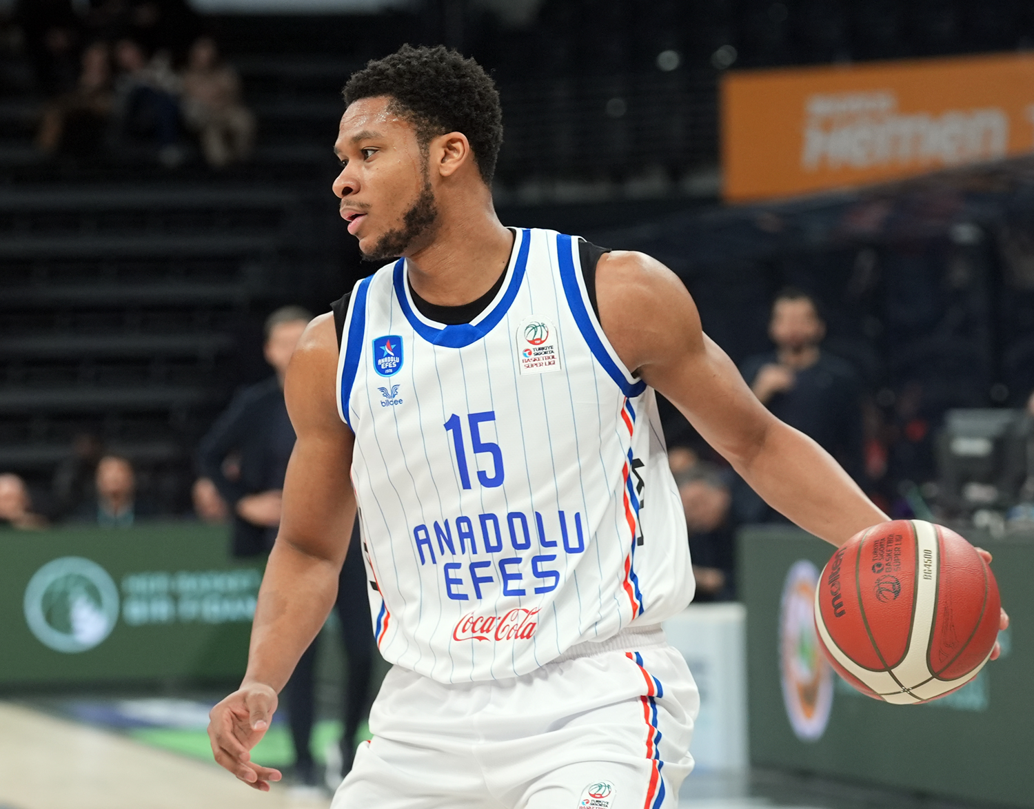 Anadolu Efes Real Madrid'i evinde ağırlıyor!