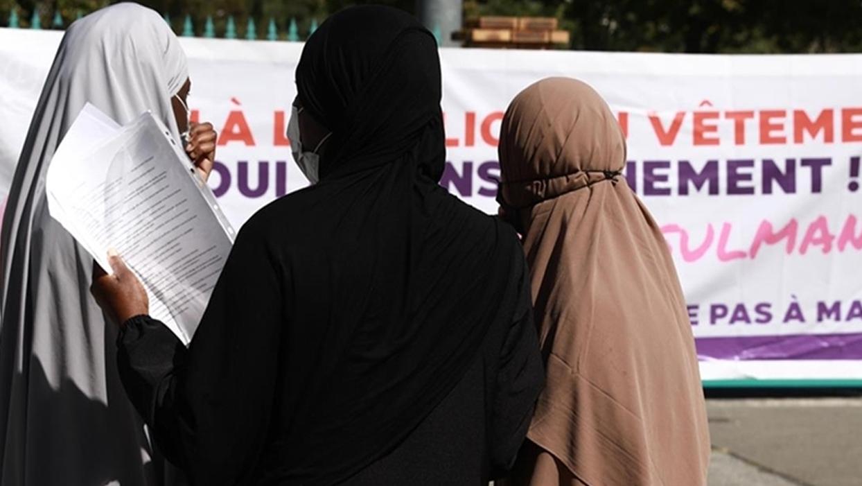 Fransa'da yeni başörtüsü yasakları Müslüman kadınların özgürlük alanını daraltıyor