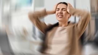 Baş dönmesi neden olur? Baş dönmesine ne iyi gelir?