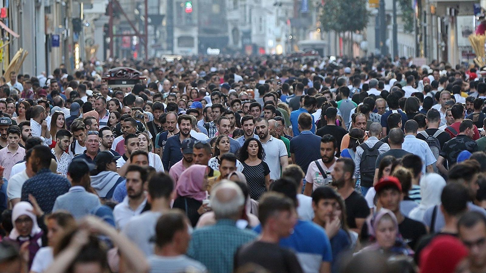 En popüler erkek, kadın ismi ve soyadı belli oldu!