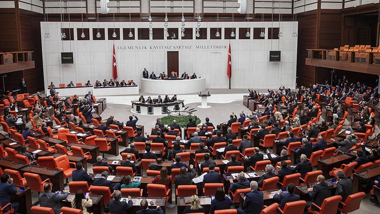 Emekli bayram ikramiyesi Meclis'e geliyor