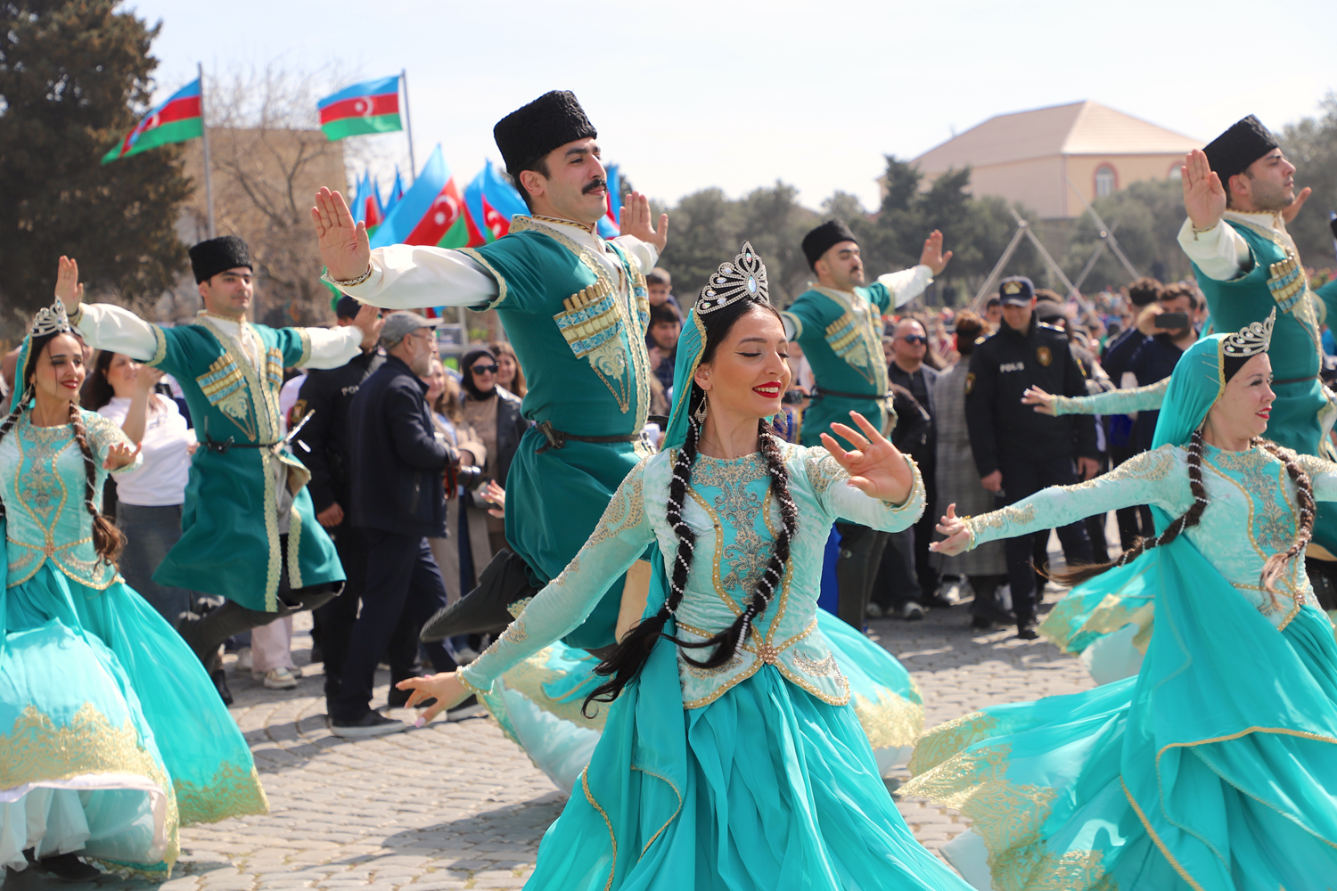 Azerbaycan'da Nevruz Bayramı coşkusu başladı