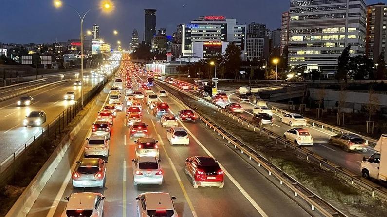 Trafiğe şubatta 136 bin 810 aracın kaydı yapıldı