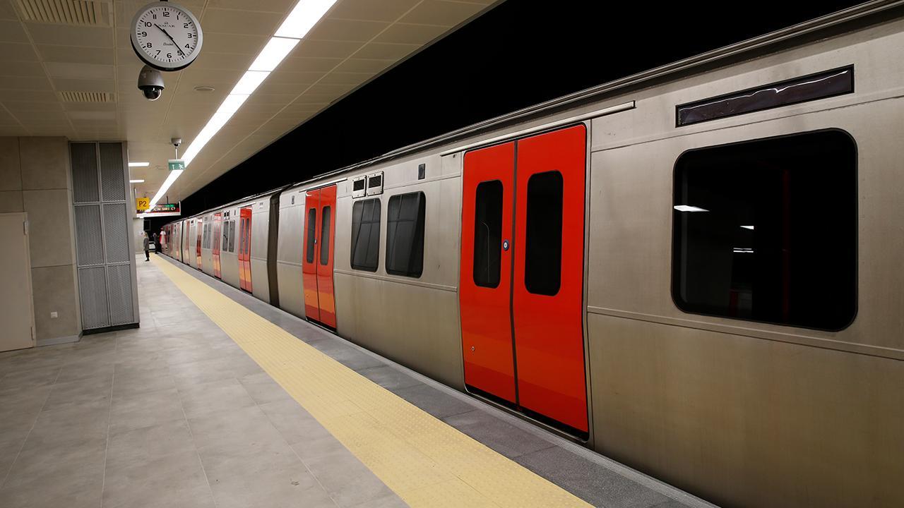 Ankara'da bazı otobüs ve metro durakları kapatıldı