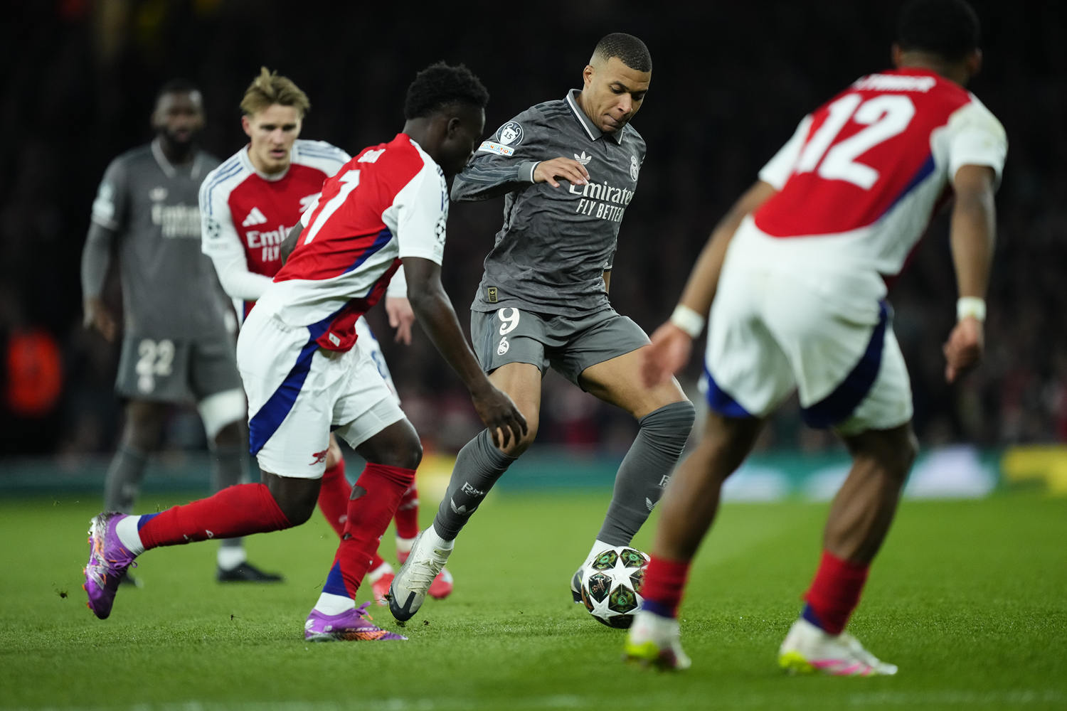 Real Madrid Arsenal mağlubiyetiyle şaşkına döndü! İspanyol basını 'Utanç verici'