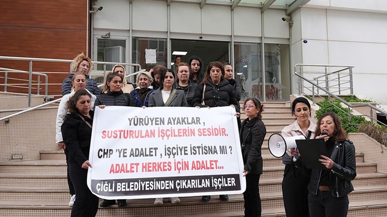 Çiğli Belediyesinin işten çıkardığı kadın işçiler eylemlerini sürdürüyor