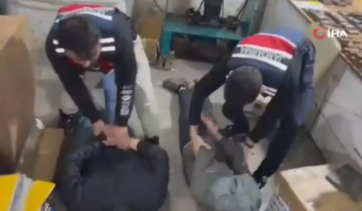 Sahte plaka piyasasına Jandarma darbesi: 2 adrese eş zamanlı baskın