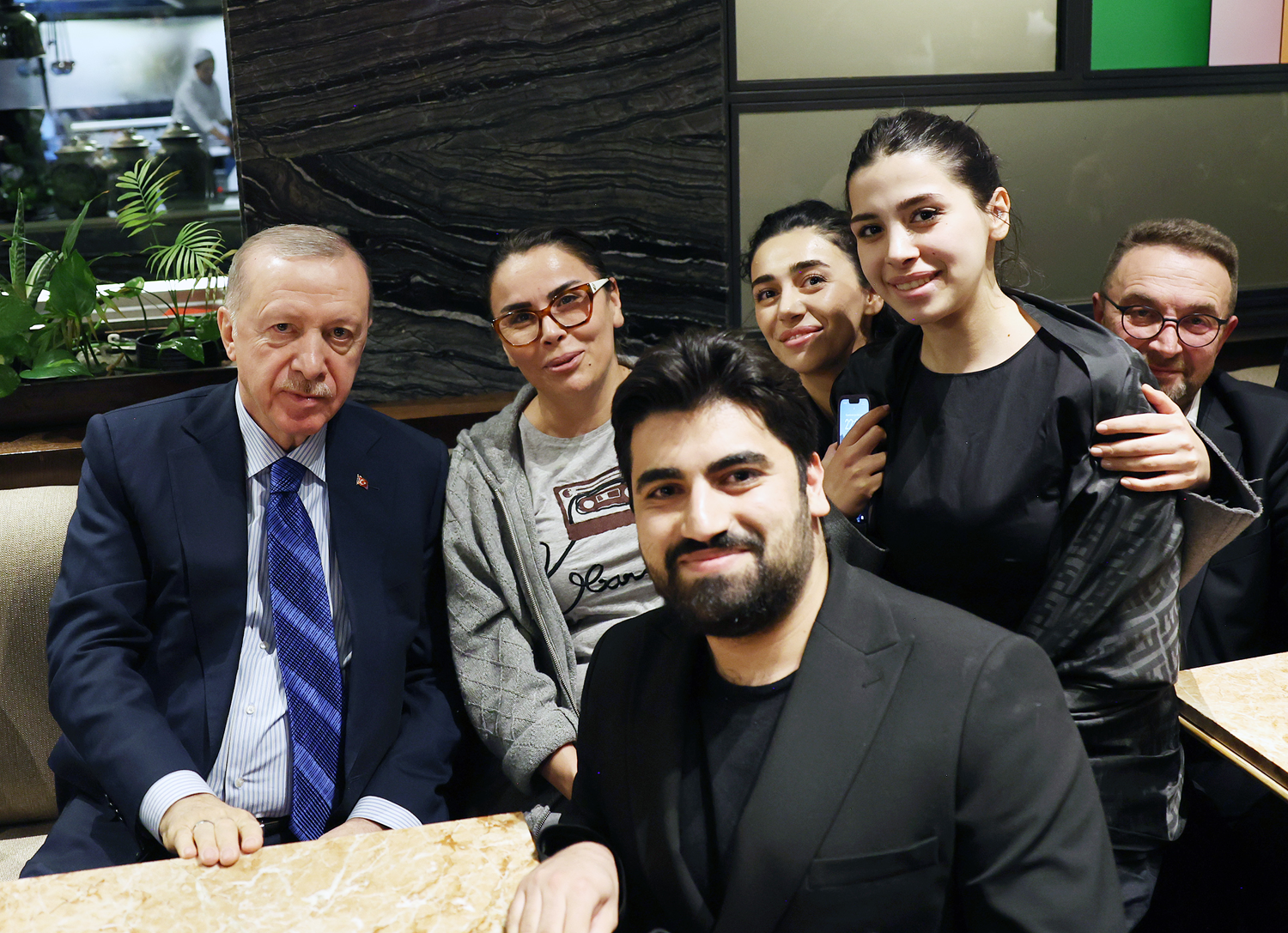 Cumhurbaşkanı Erdoğan vatandaşlarla buluştu