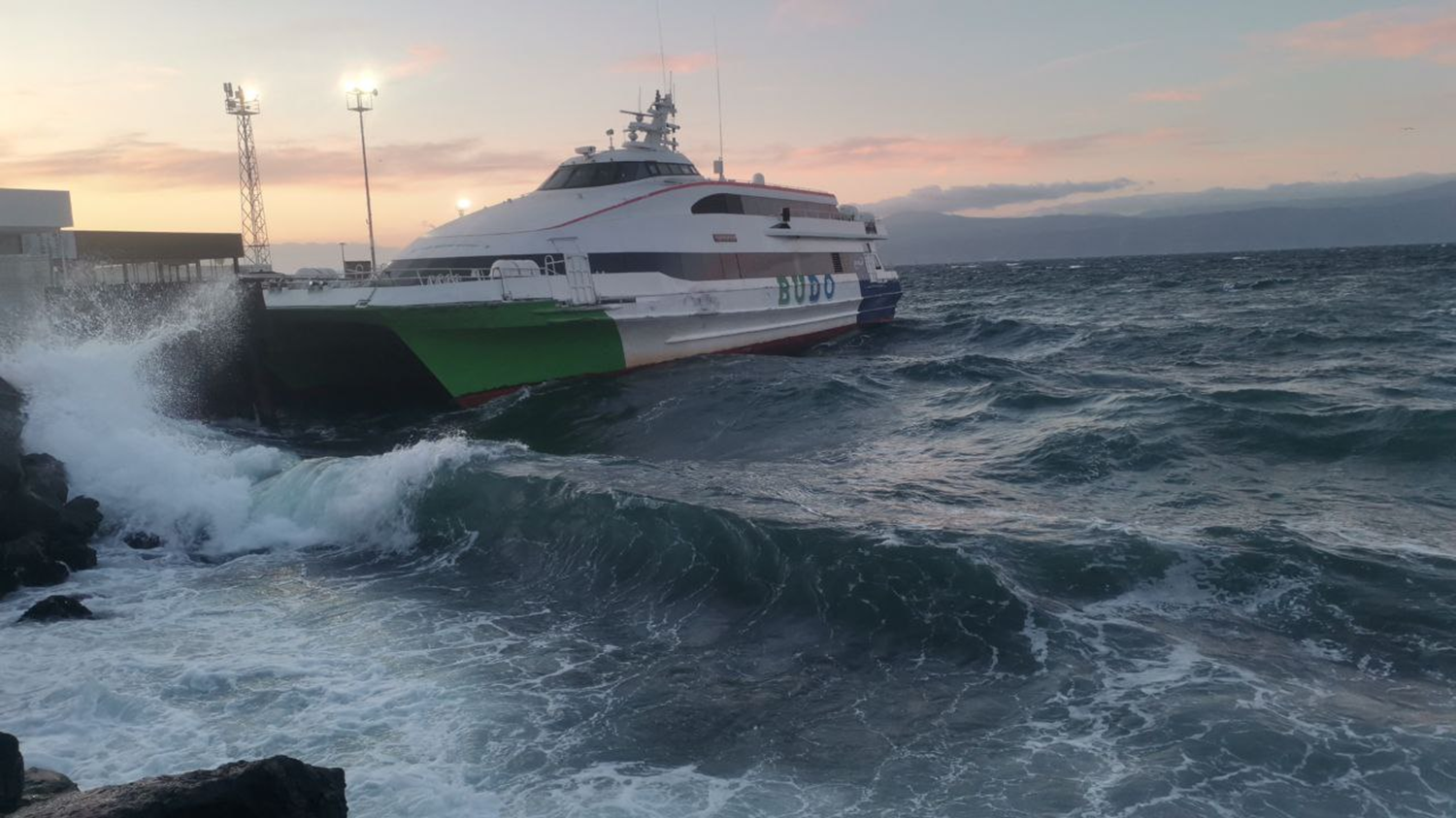 İstanbul-Bursa deniz otobüs seferlerine kötü hava engeli! 8 seferi iptal