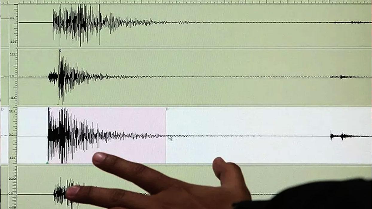 İran'ın doğusunda 5 büyüklüğünde deprem