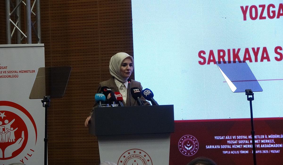 Bakan Göktaş'tan 2025 aile yılı vurgusu: Bir seferberlik başlattık