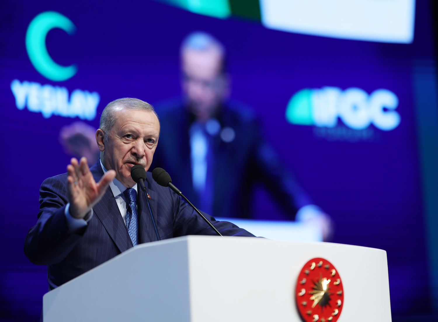 Cumhurbaşkanı Erdoğan'dan muhalefetin alkol bağımlılığına sert tepki: İçmeyen insanları fişlediler