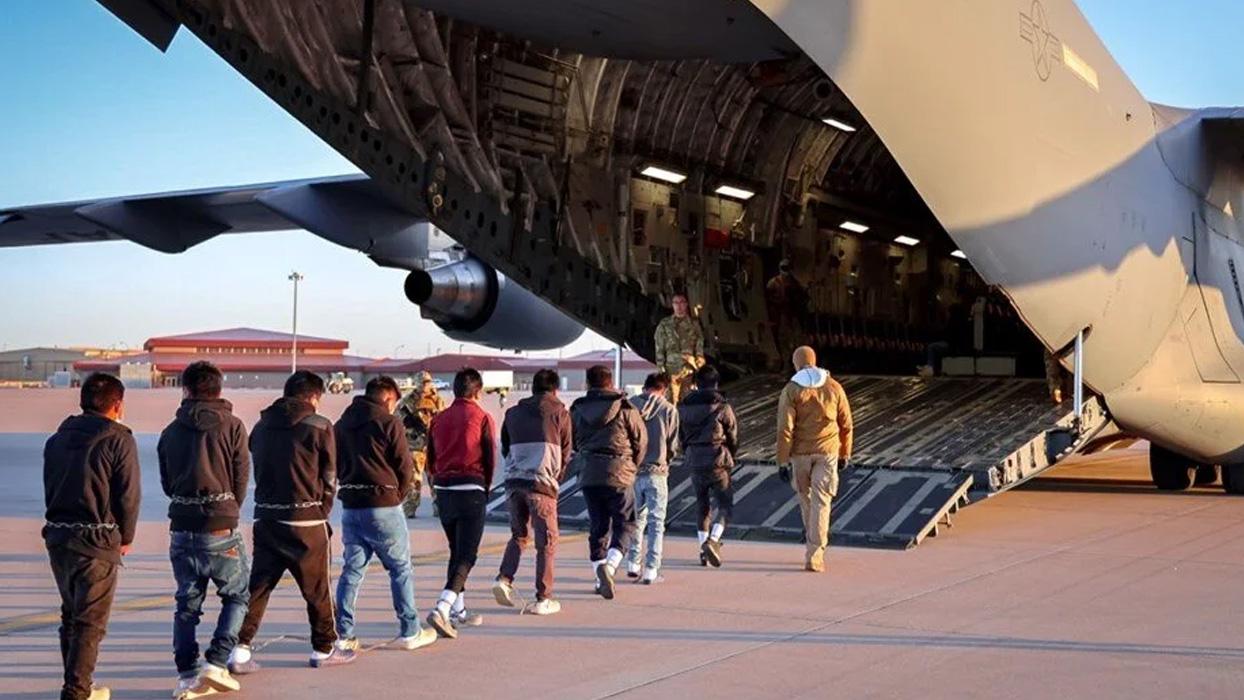 Trump'ın Venezuelalı göçmenleri sınır dışı etmesi hukuka aykırı bulundu