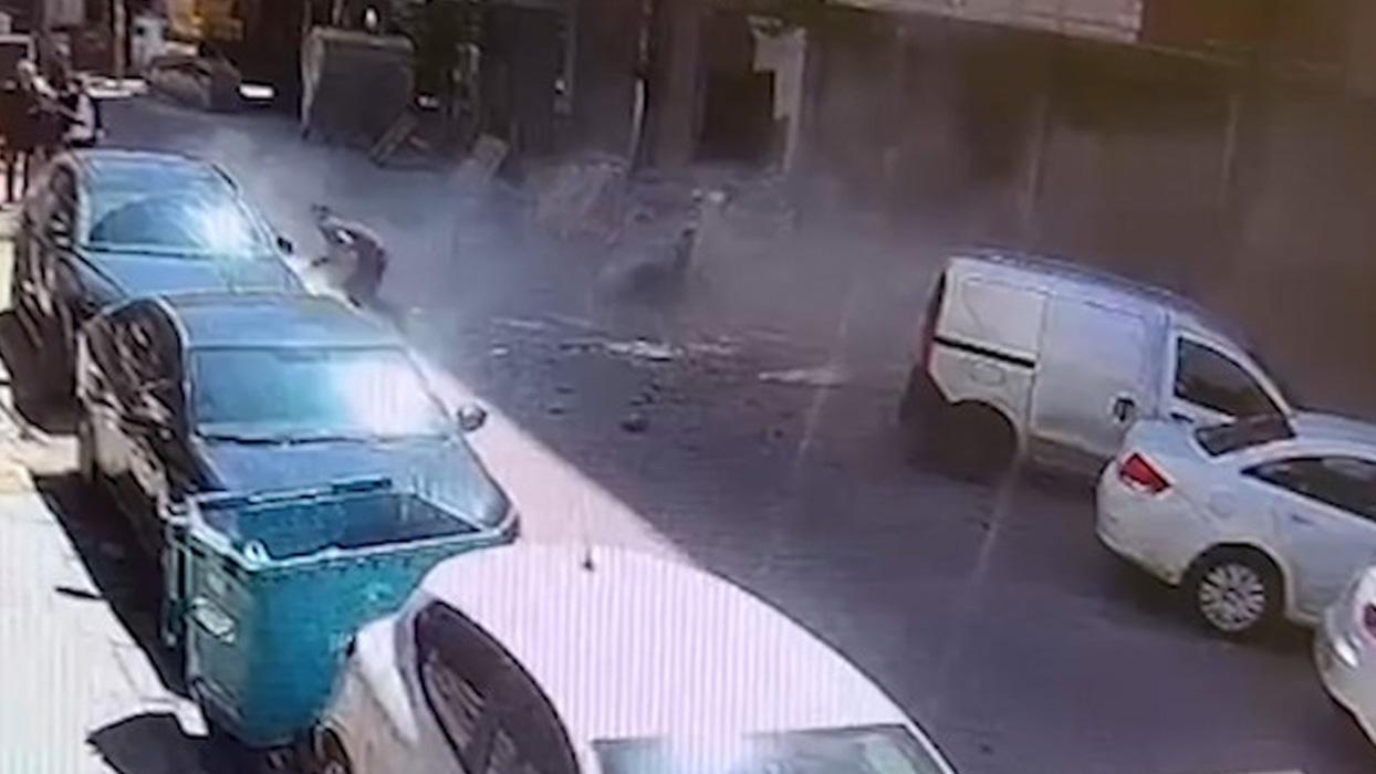 Bahçelievler Siyavuşpaşa'da çöken balkonun altında kalacaktı: Kıl payı kurtuldu