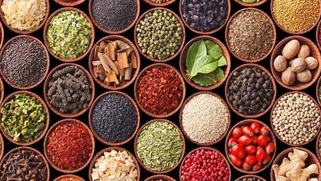 Türk baharatı ve aromatik bitkiler 156 ülkede sofraları süslüyor