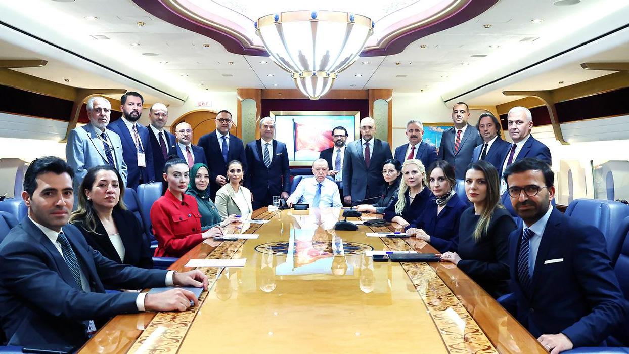 "Herkes bir başkasının kuyusunu kazıyor" Cumhurbaşkanı Erdoğan: Biz CHP'nin düştüğü bataklıkla ilgilenmiyor, hizmete millete odaklanıyoruz