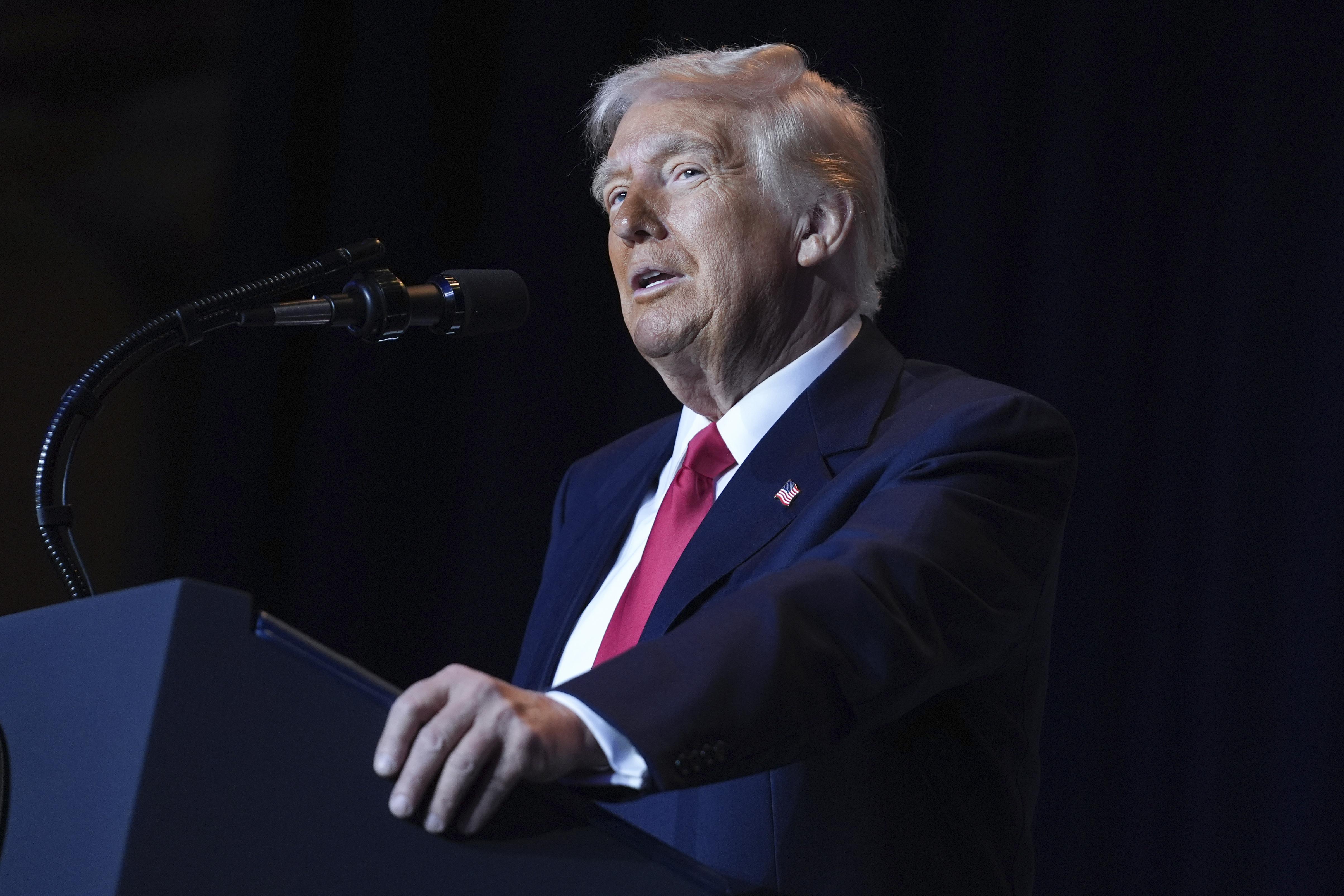 ABD Başkanı Trump, ilaç tarifelerini iki hafta içinde açıklayacağını söyledi