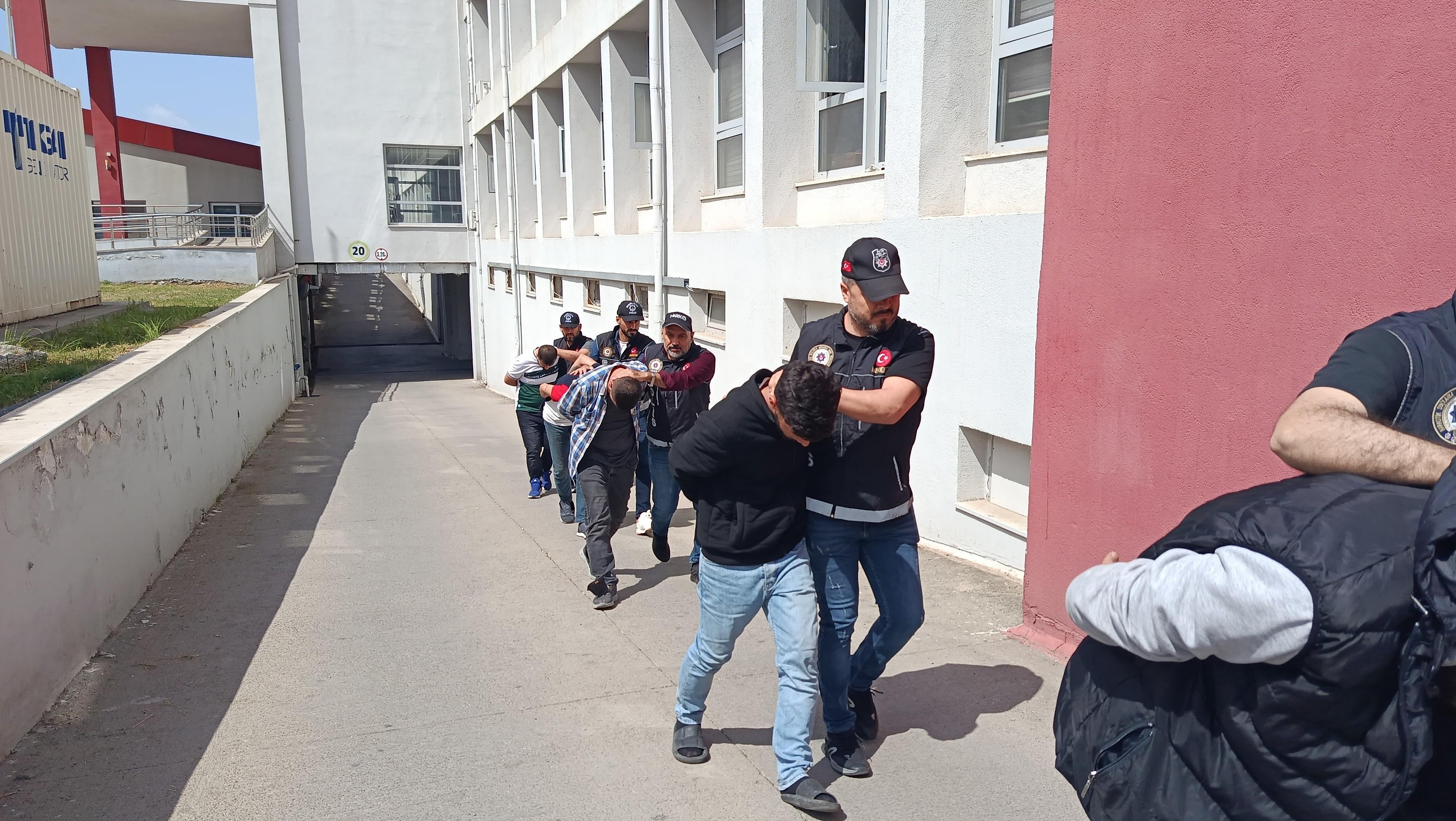 Adana'da büyük uyuşturucu operasyonu:53 tutuklama