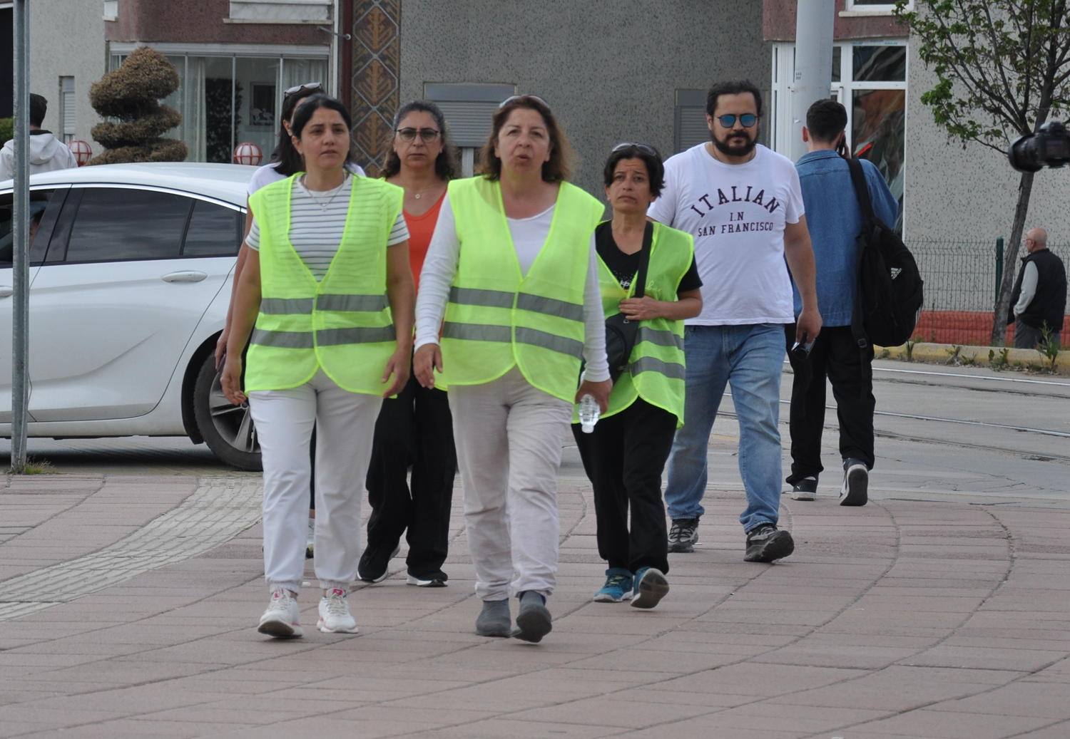 CHP'li belediye kadın işçileri mağdur etti: Yaklaşık 500 km yürüdüler