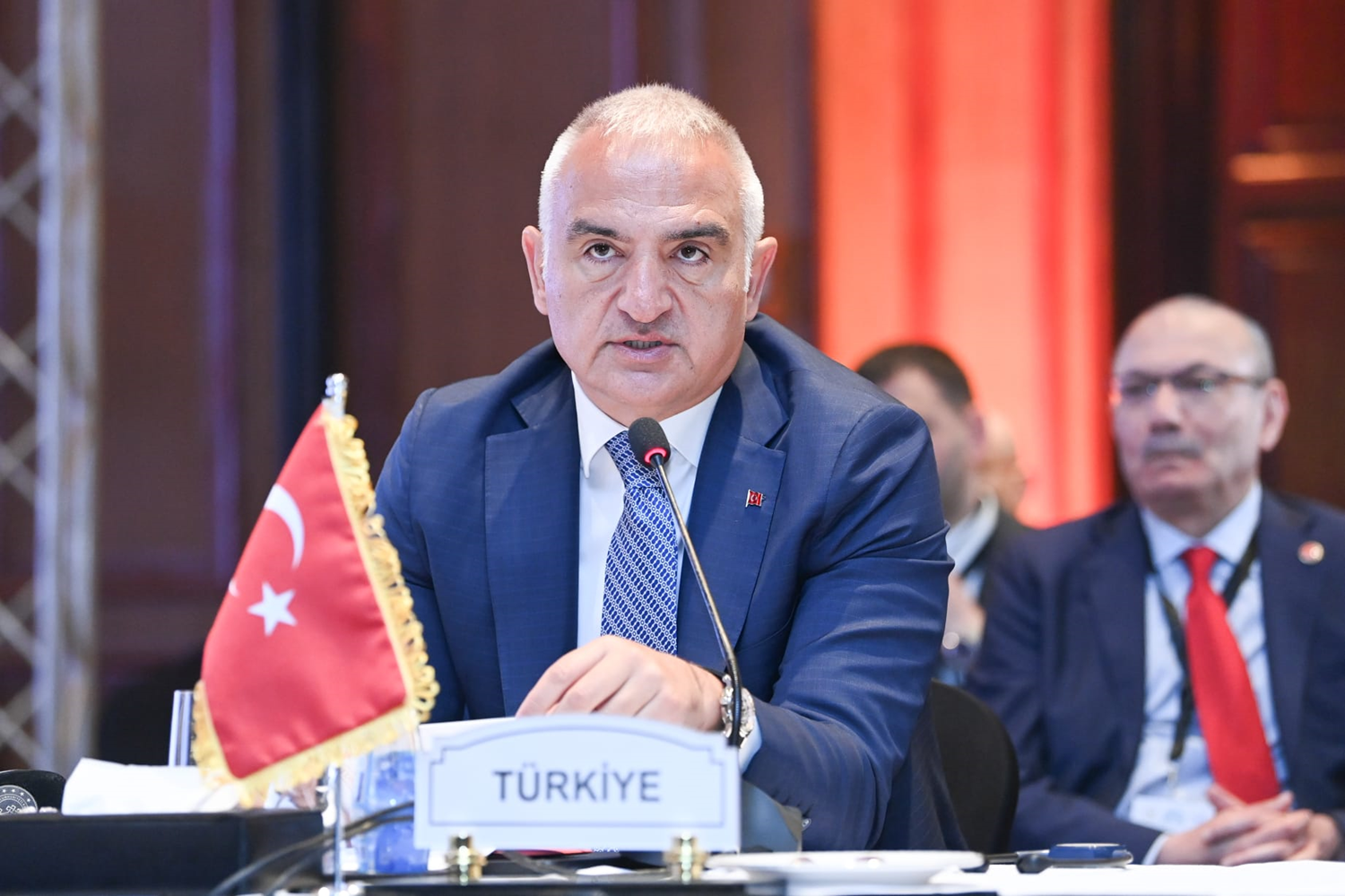 D-8 ülkeleri turizm bakanları Kahire'de bir araya geldi