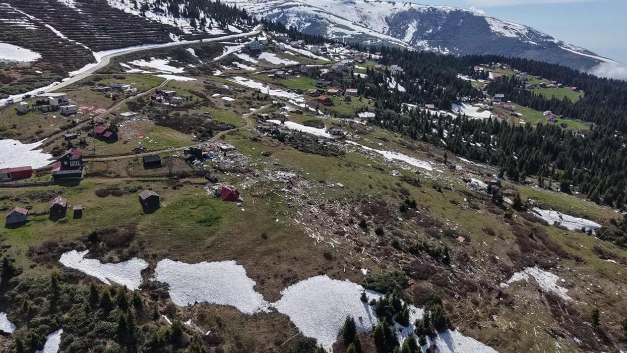 Sis Dağı Yaylası'ndaki çığ felaketinin boyutu karlar eridikçe ortaya çıktı