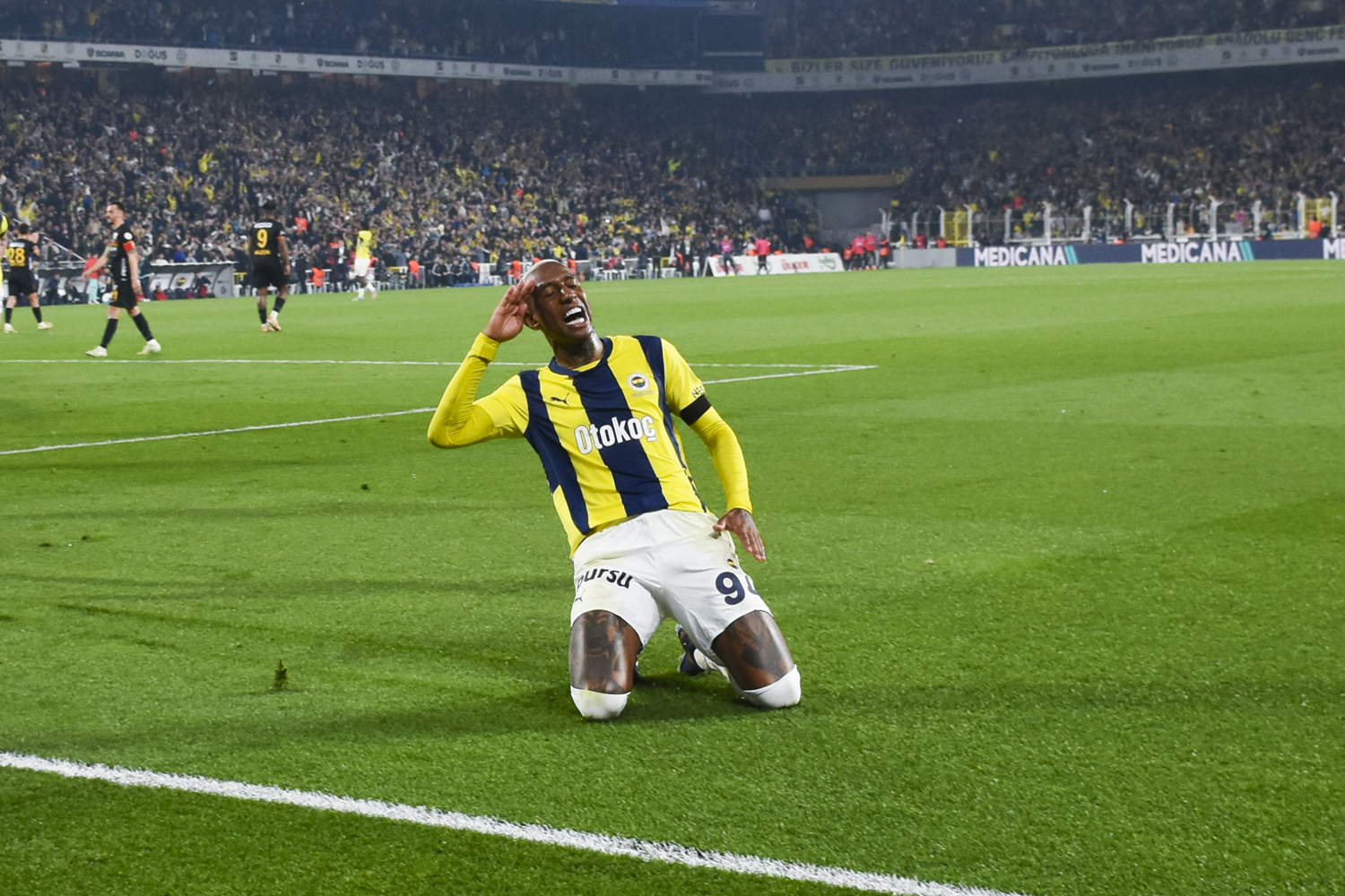 Anderson Talisca, Milli Takım çağrısı için adil bir teknik direktör istiyor