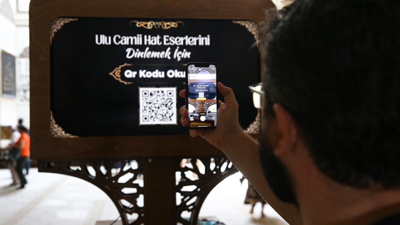 Bursa Ulu Cami'de karekod uygulaması: Ziyaretçilere hat eserlerinin anlamı cepte