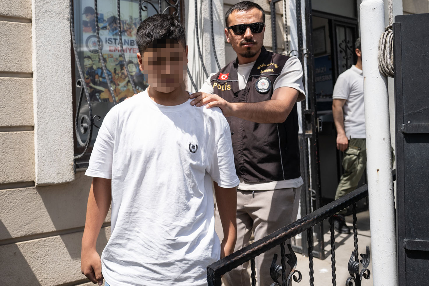 Kadıköy'de 15 yaşındaki Mattia'nın katil zanlıları adliyeye sevk edildi