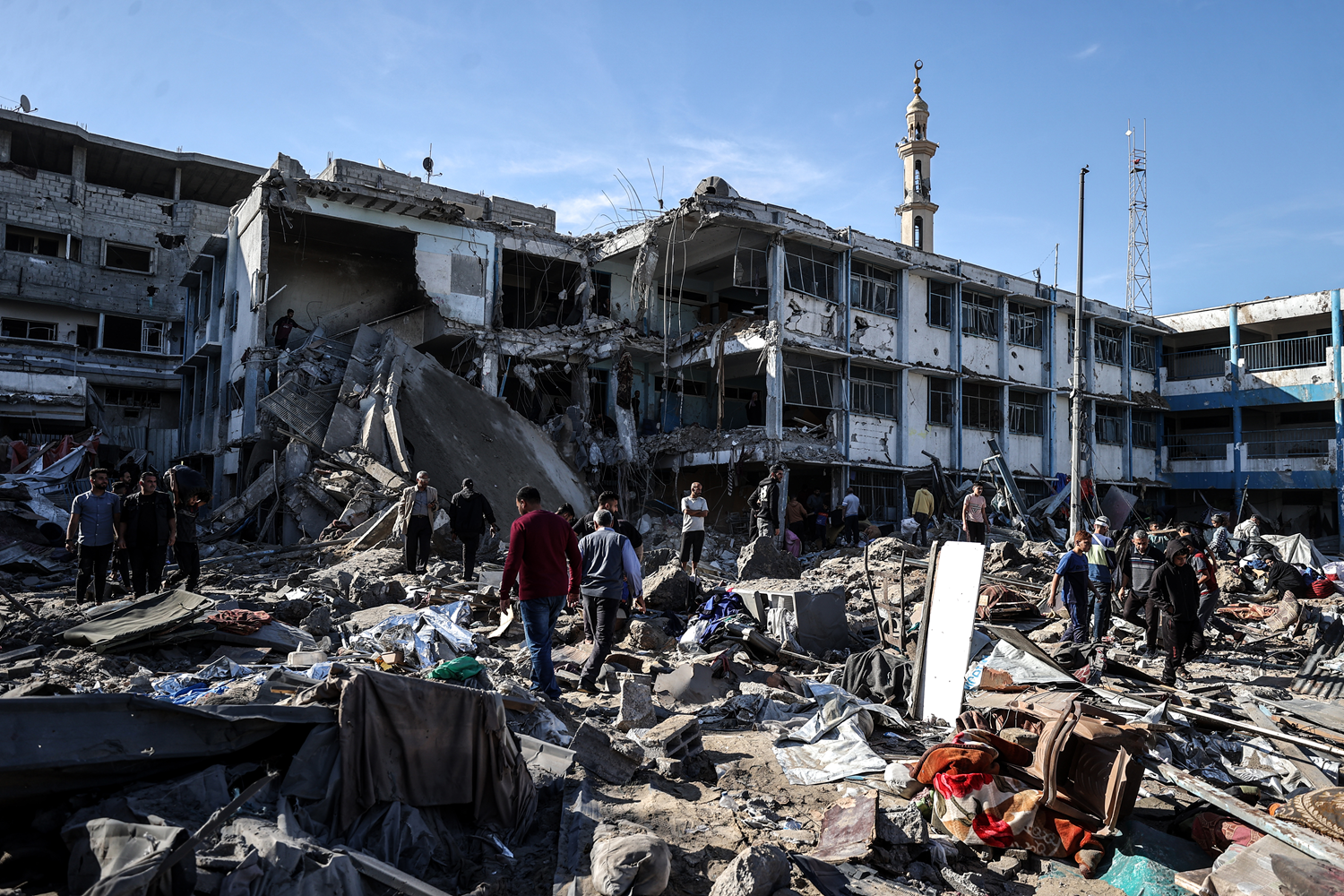 Katil İsrail'in Gazze'ye saldırılarında can kaybı 52 bin 653'e çıktı